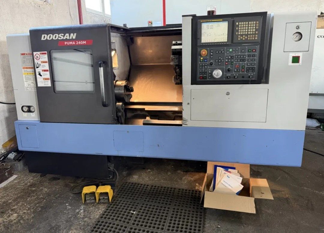 Токарный станок с ЧПУ Doosan Puma 240MC